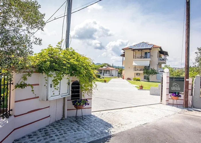 Evangelia\'S Family House