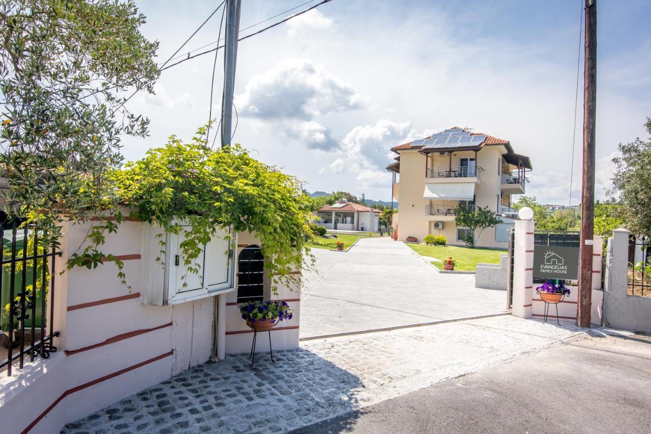 Evangelia's Family House Apartment